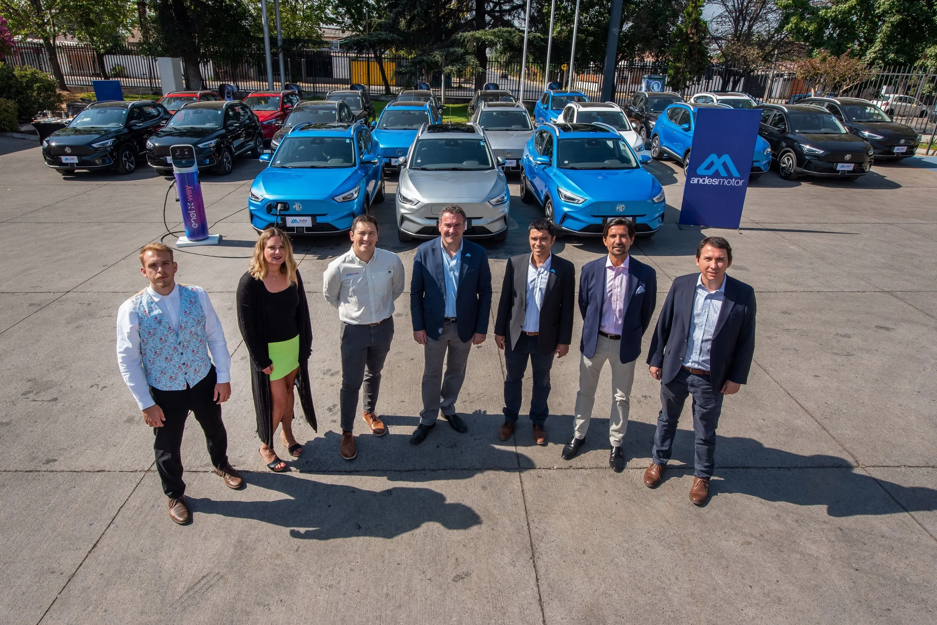 ANDES MOTOR ENTREGA 50 AUTOS ELÉCTRICOS A ENEL X WAY Andes Motor